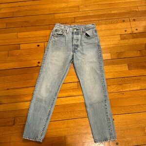 Vintage Levi's Straight Leg Jean - size 24